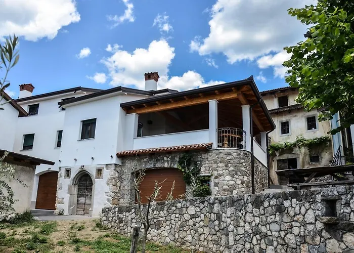 Apartmaji Tanto Malovse