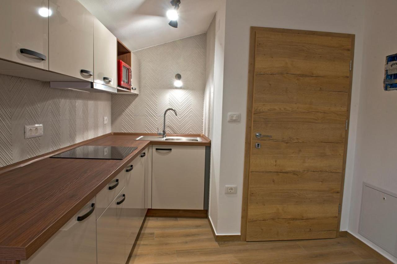 Apartmaji Tanto Malovse * Crnice