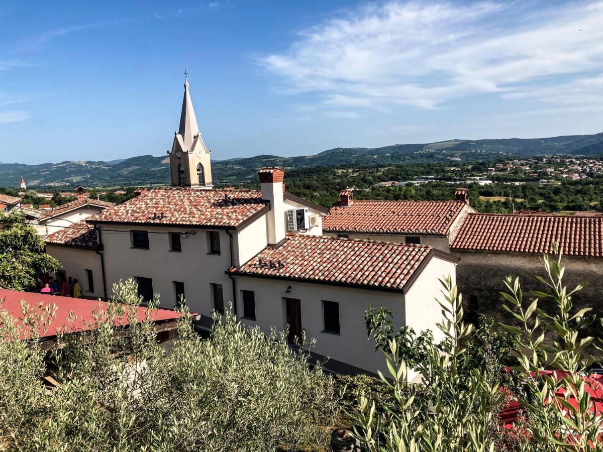 Apartmaji Tanto Malovse