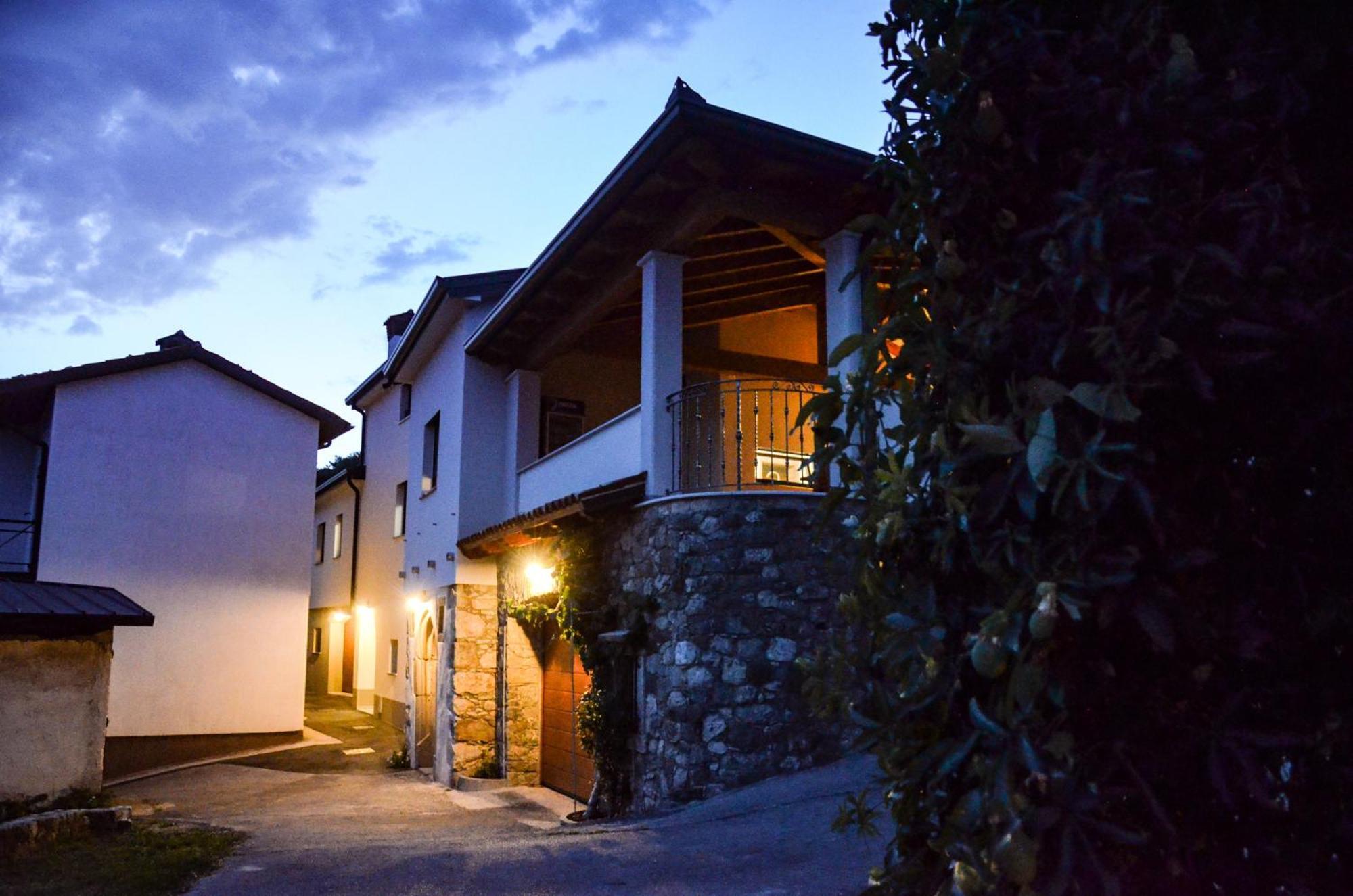 Apartment Apartmaji Tanto Malovse Crnice